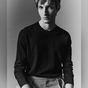 H&M Slim Fit Dark Blue Sweater